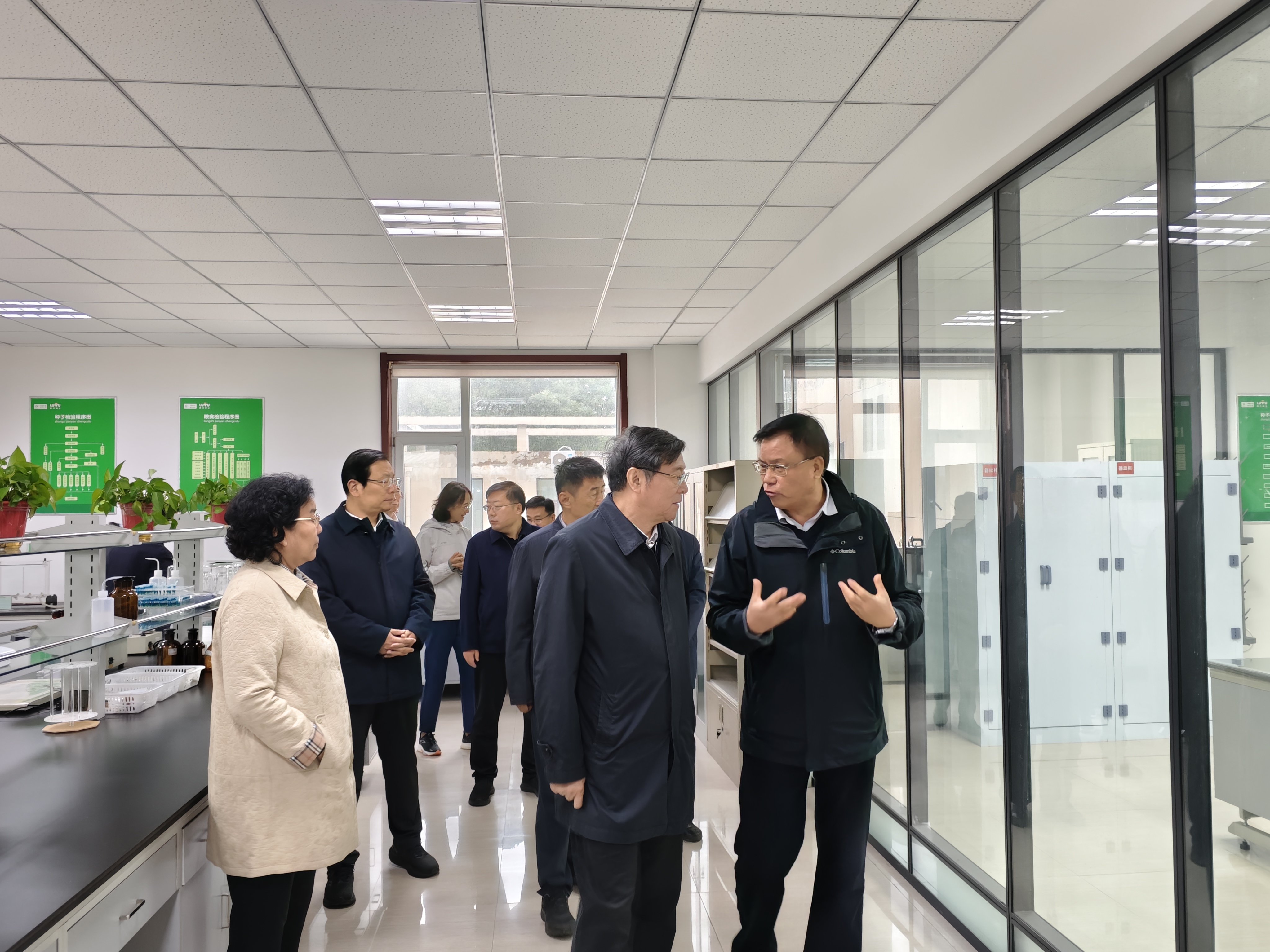 微信图片_20251022103342_239_24.jpg 微信图片_20251022103342_239_24.jpg